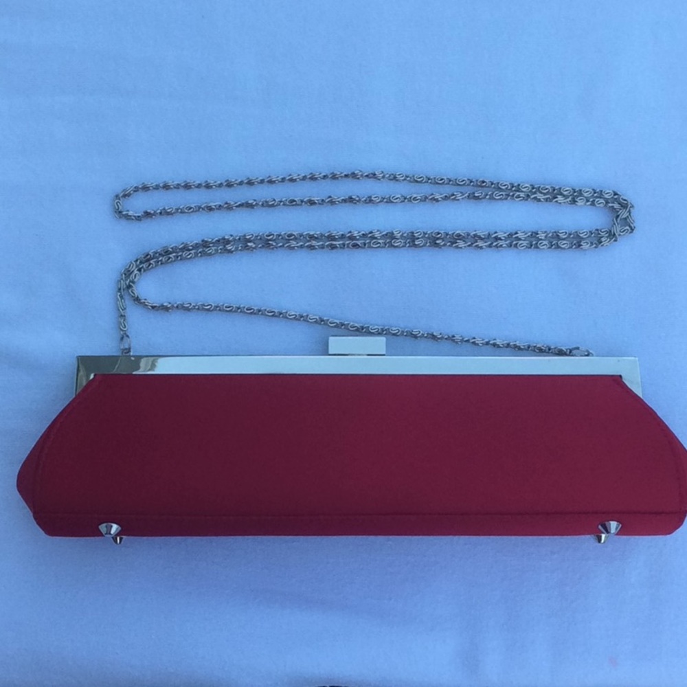 Carlo Fellini Red Handbag w/top snap closure